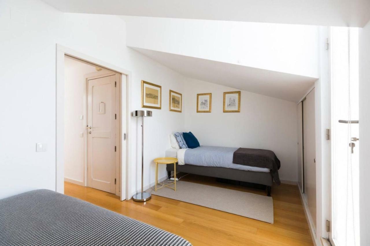 Ola Lisbon - Principe Real IV Apartment ภายนอก รูปภาพ